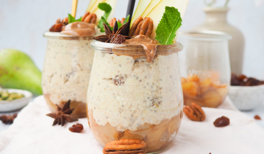 Overnight oats met perencompote